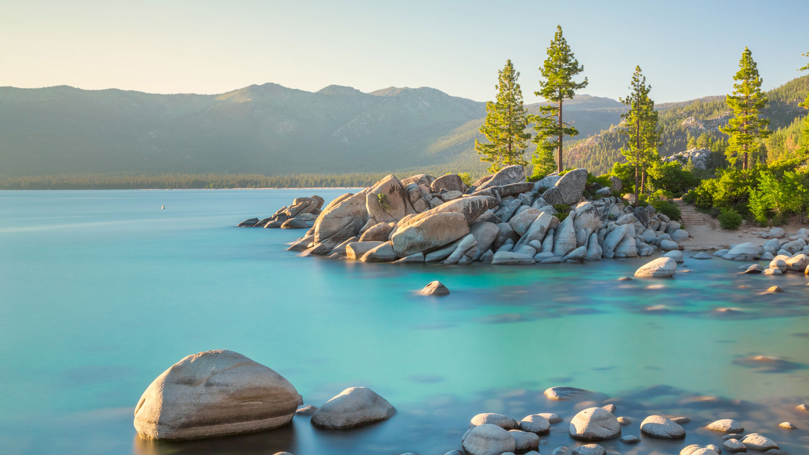 view for buyers lake tahoe in the early morning 